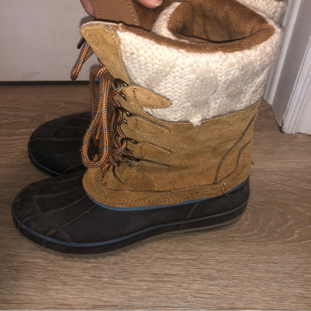 Khombu ladies winter snow ski boots size 8.5